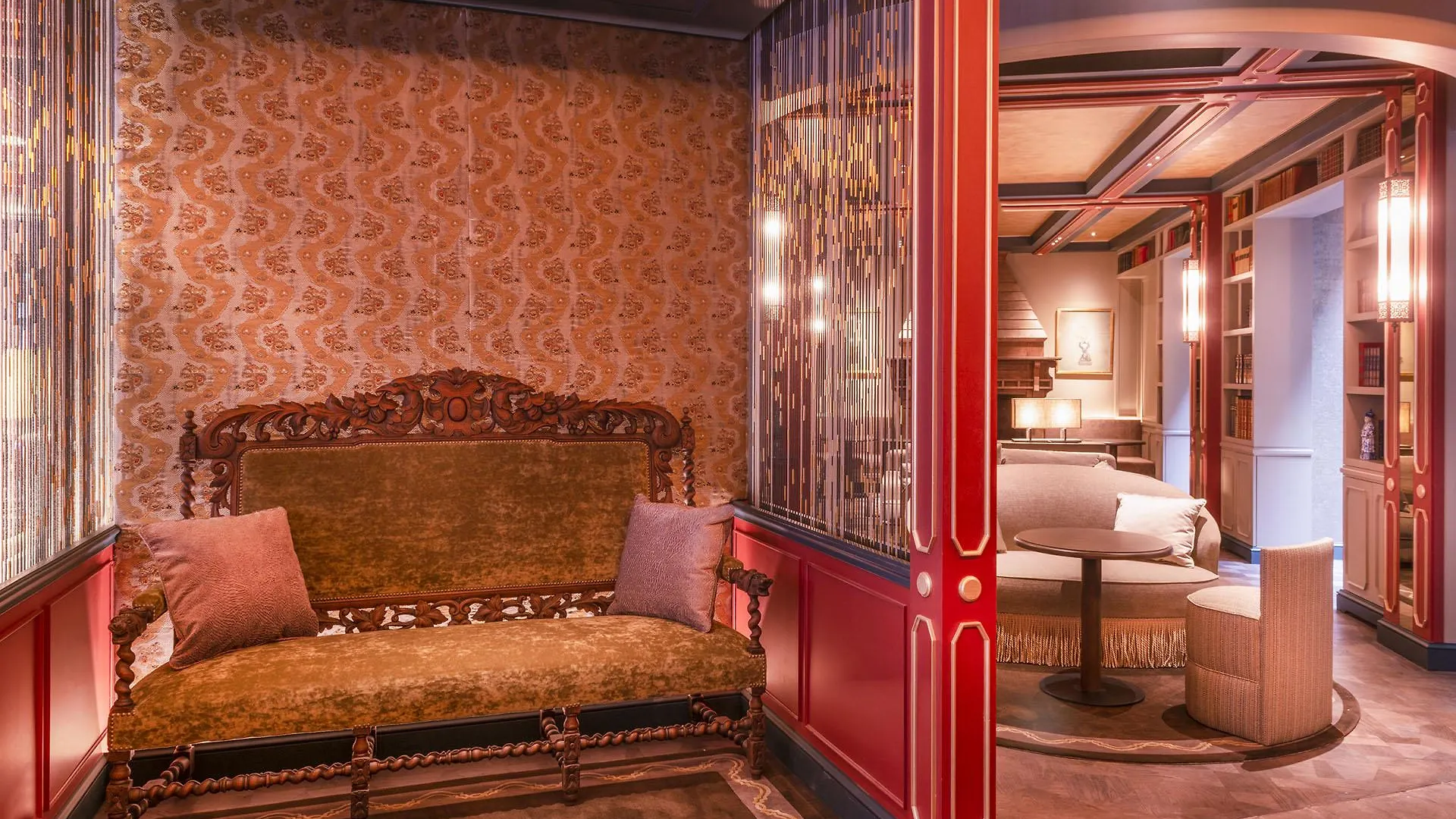 Hotel De Montesquieu 5*