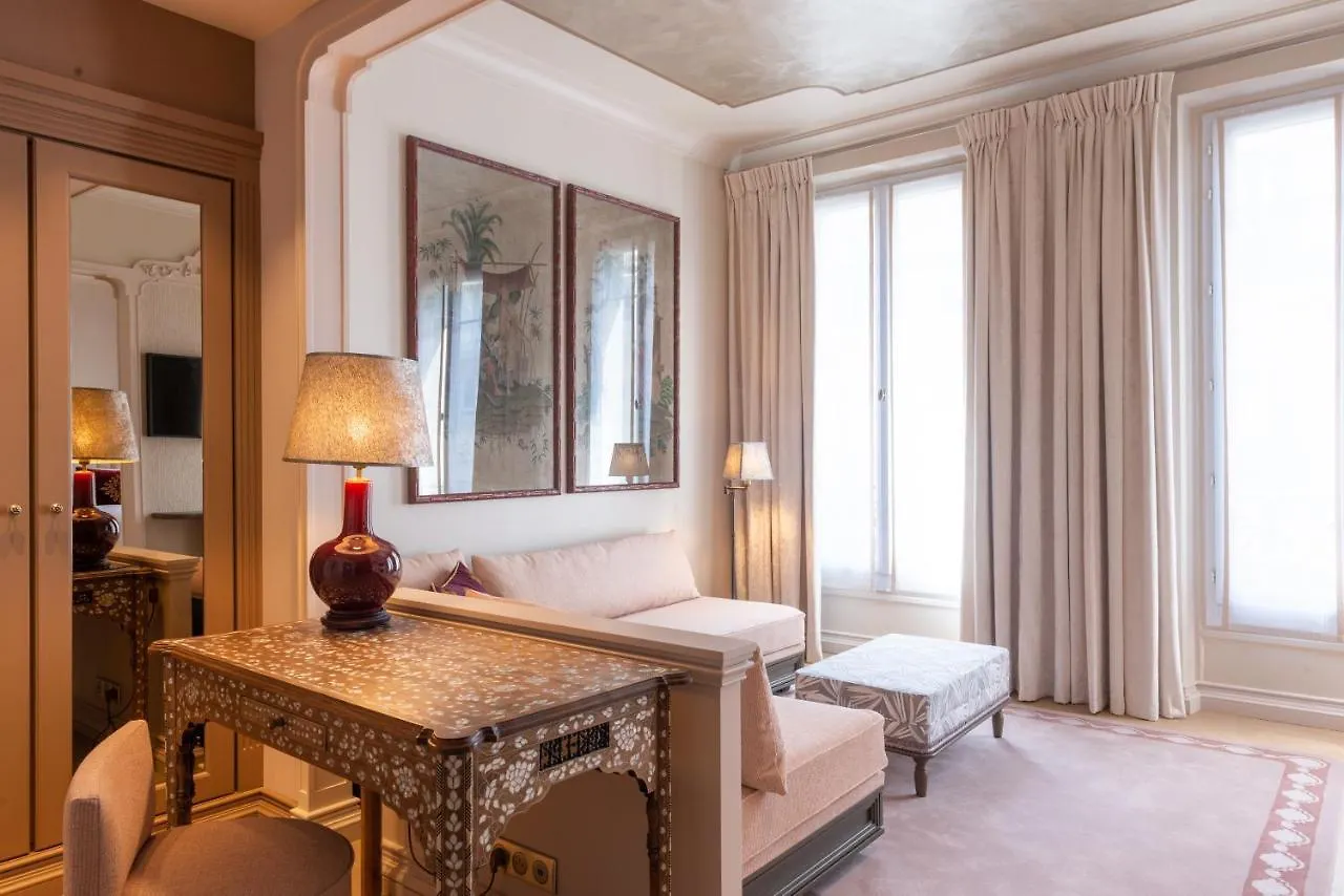 Otel De Montesquieu