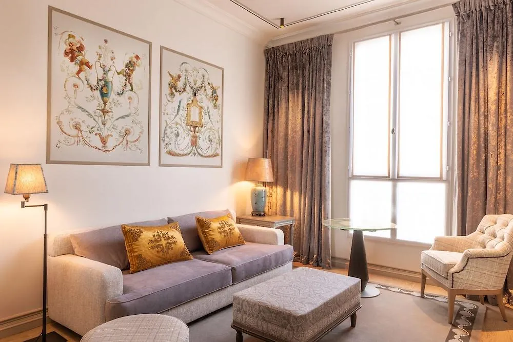 De Montesquieu Hotell 5*